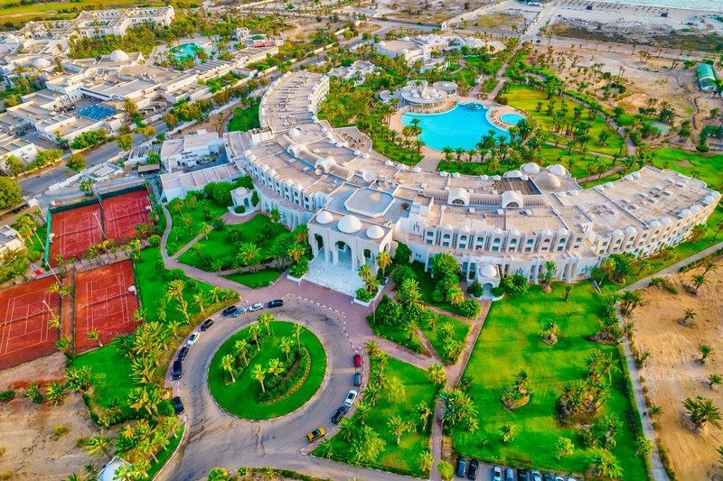 Royal Garden Palace 9