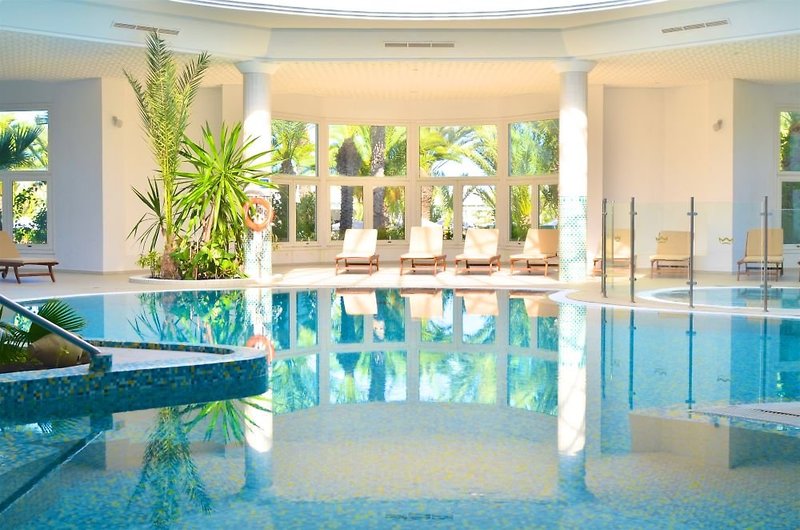 Royal Garden Palace 10