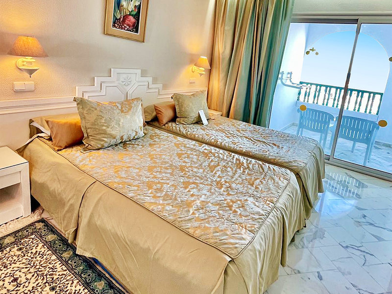 Royal Garden Palace 6