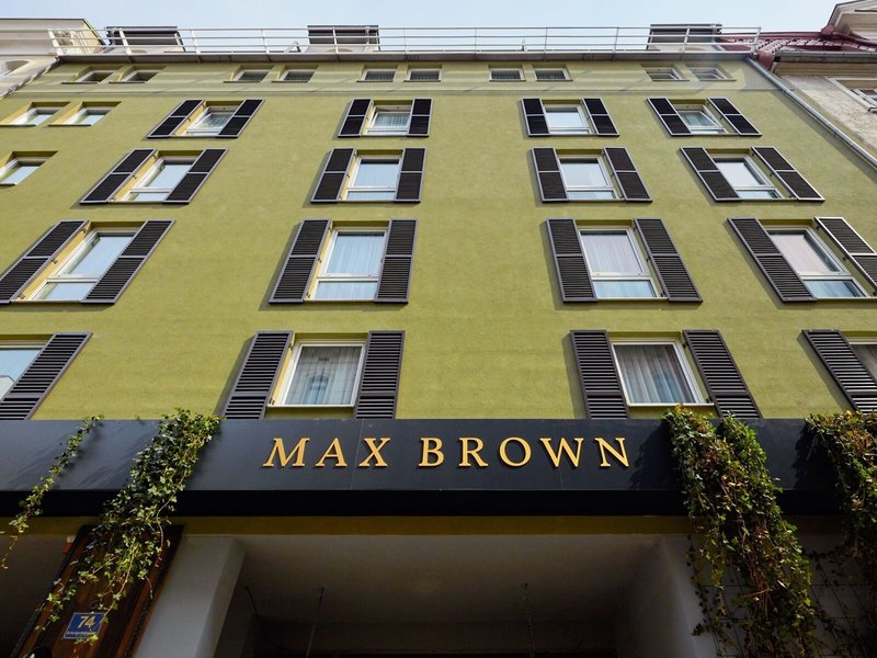 Max Brown  1