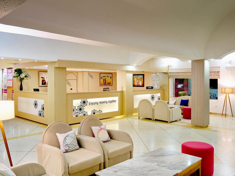 COOEE Hari Club Beach Resort 24