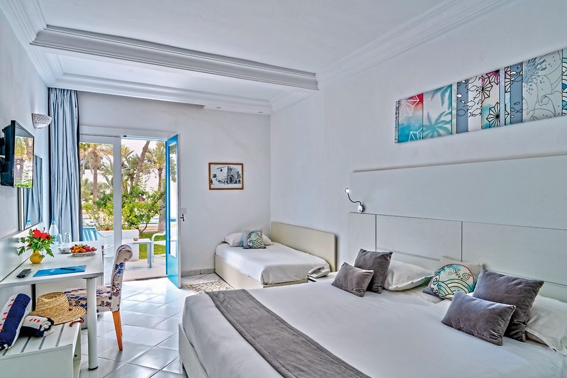 COOEE Hari Club Beach Resort 16