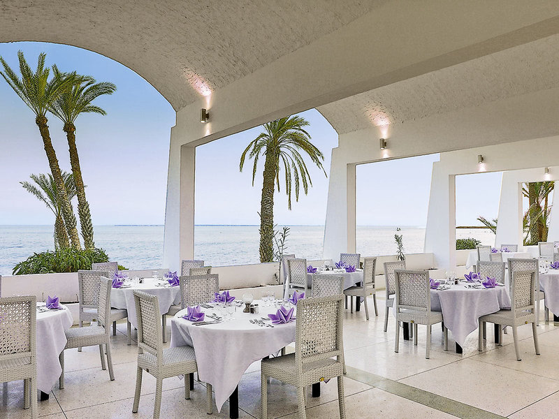 Hari Club Beach Resort 5