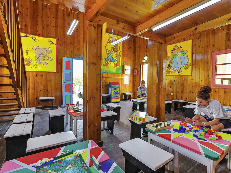 Hari Club Beach Resort 19