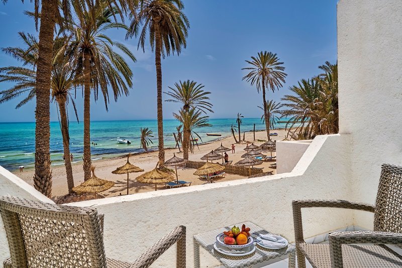 Hari Club Beach Resort 20