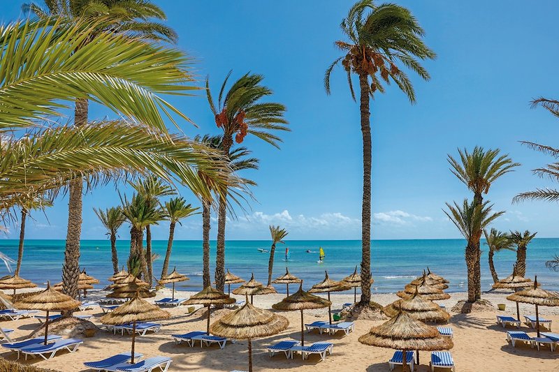 Hari Club Beach Resort 37