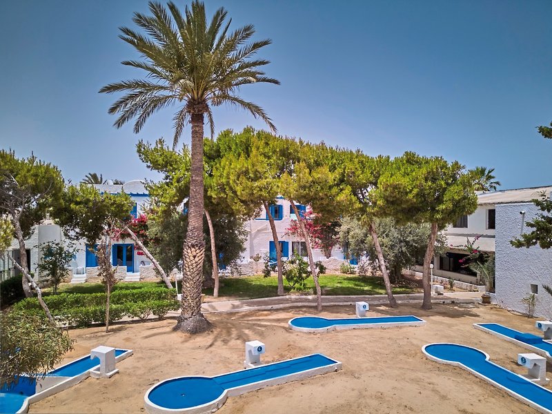 Hari Club Beach Resort 40