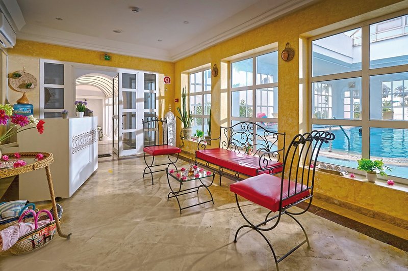 Hari Club Beach Resort 41