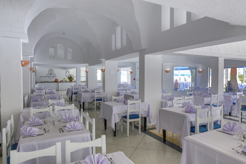 Hari Club Beach Resort 12