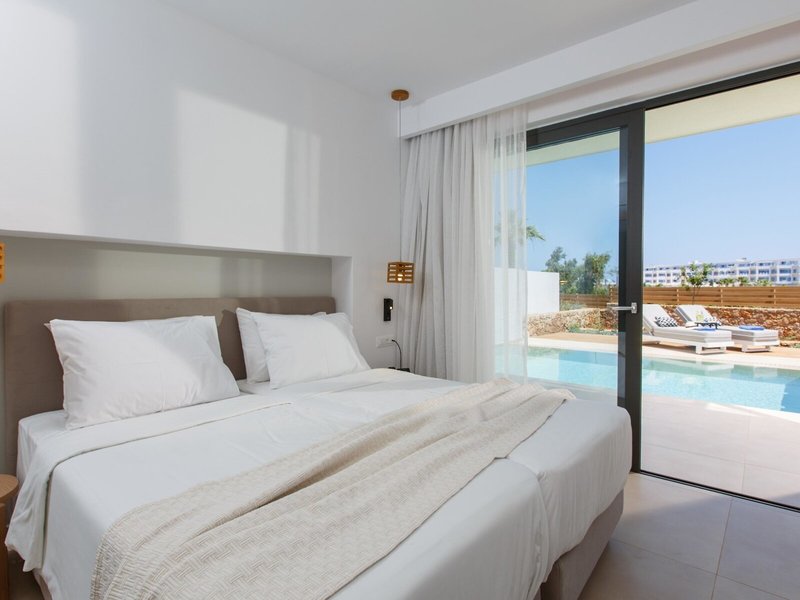 Home Hotel 20 - Room Example