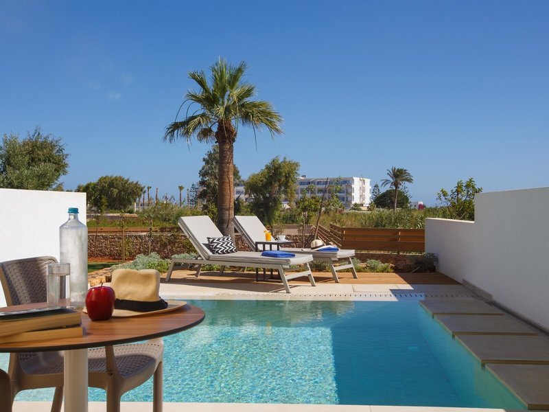 Home Hotel 21 - Room Example