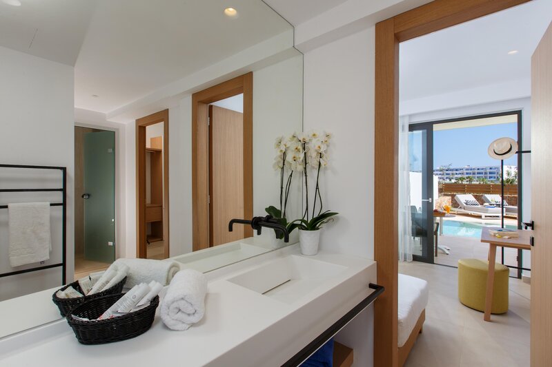 ALOE Boutique Hotel powered by Anissa Beach 60