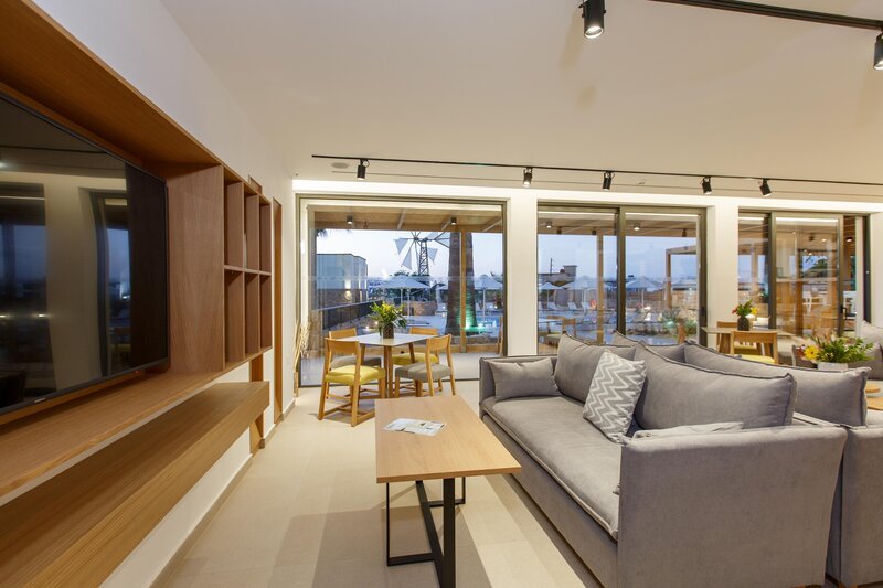 ALOE Boutique Hotel powered by Anissa Beach 52