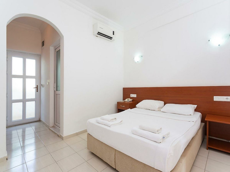 Kriss Hotel 6