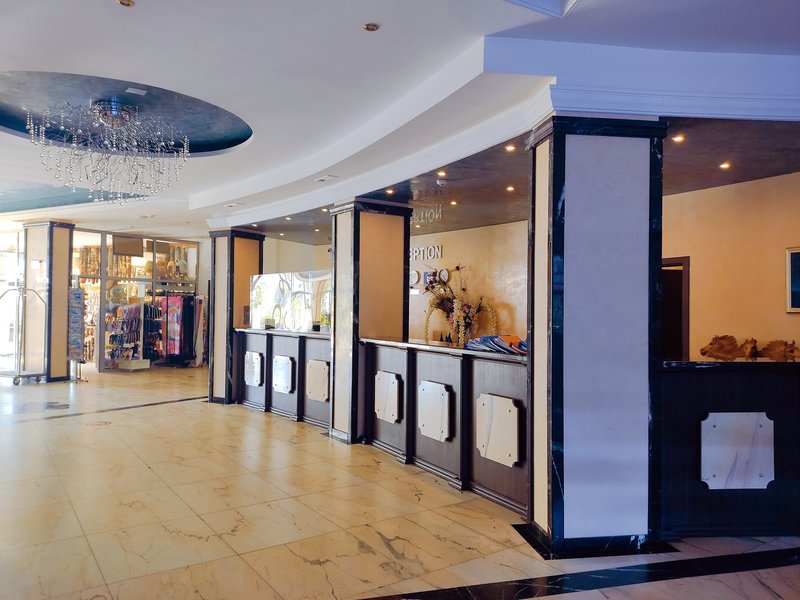 Moonlight Hotel 18