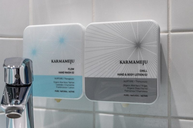 The Square 12 - Lounge / Lobby