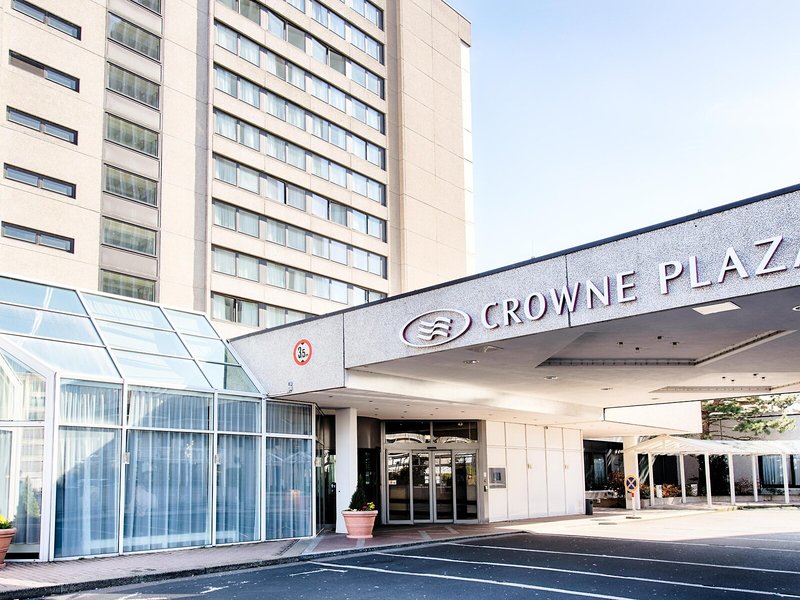 Plaza Frankfurt Conress Hotel  2