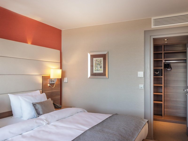 Plaza Frankfurt Conress Hotel  33