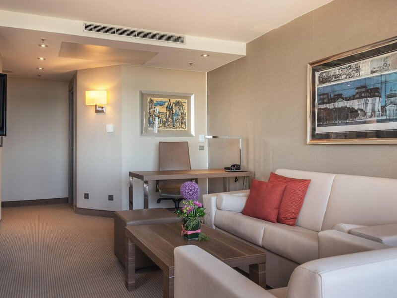 Plaza Frankfurt Conress Hotel  34