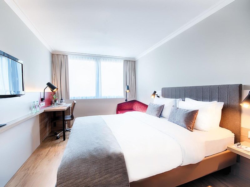 Plaza Frankfurt Conress Hotel  36