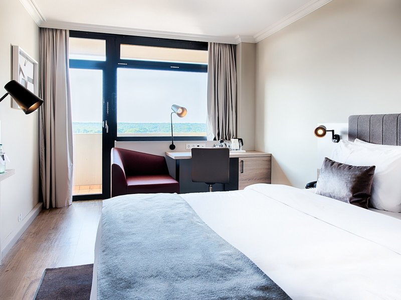 Plaza Frankfurt Conress Hotel  37
