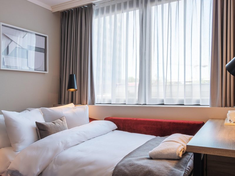 Plaza Frankfurt Conress Hotel  38
