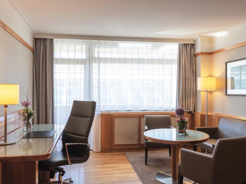 Plaza Frankfurt Conress Hotel  48