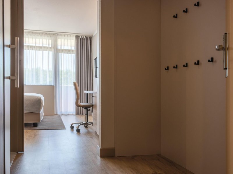 Plaza Frankfurt Conress Hotel  50