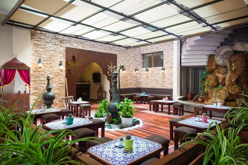 Hotel Turan Prince 11