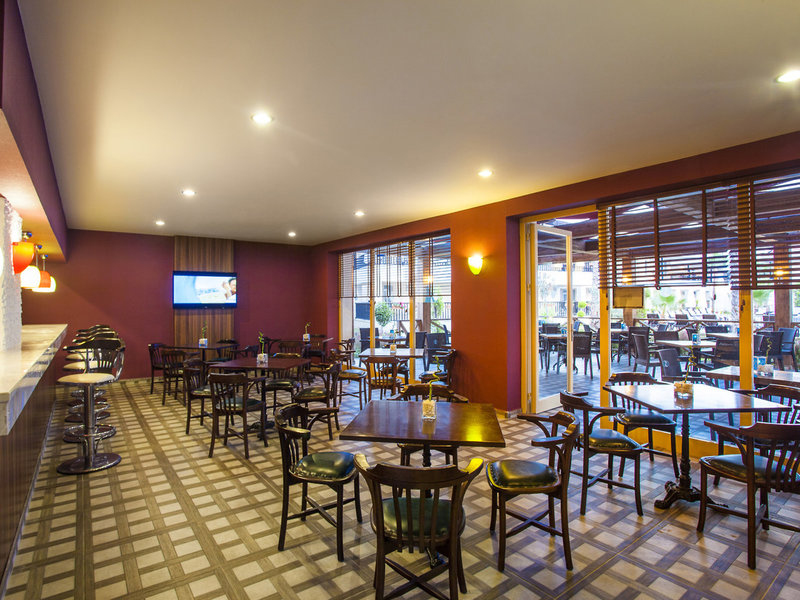 Hotel Turan Prince 25