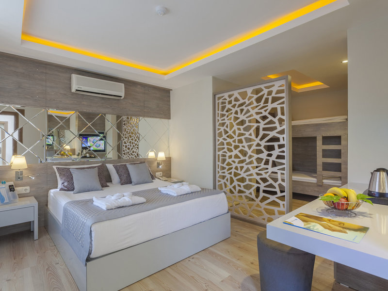 Hotel Turan Prince 44