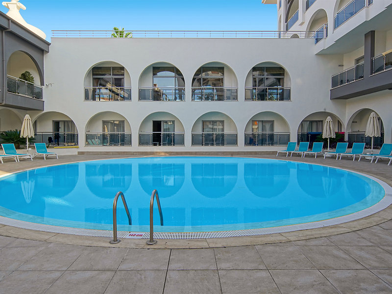 Diamond Beach Hotel & Spa 12