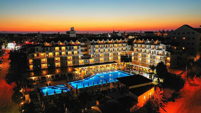 Diamond Beach Hotel & Spa 16