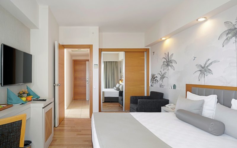 Diamond Beach Hotel & Spa 4