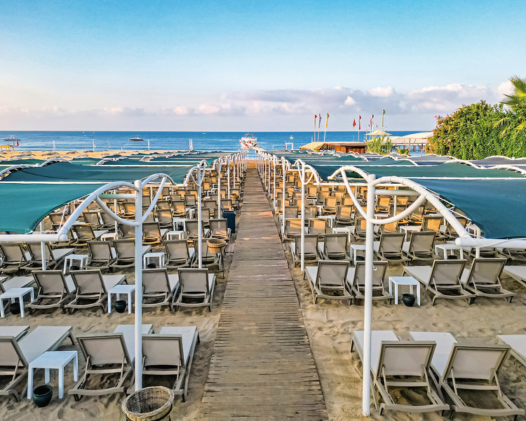 Diamond Beach Hotel & Spa 13