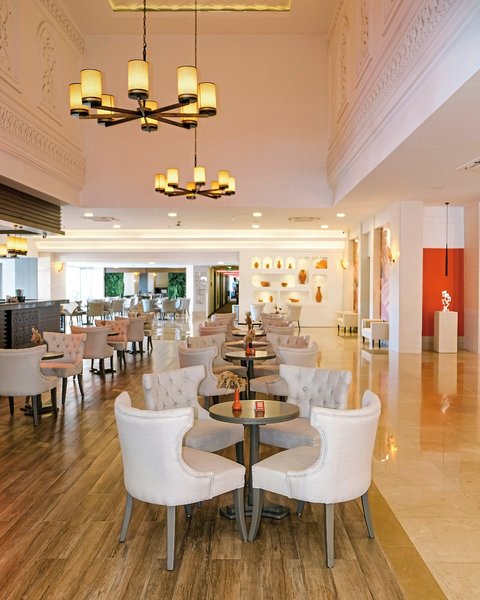 Diamond Beach Hotel & Spa 23