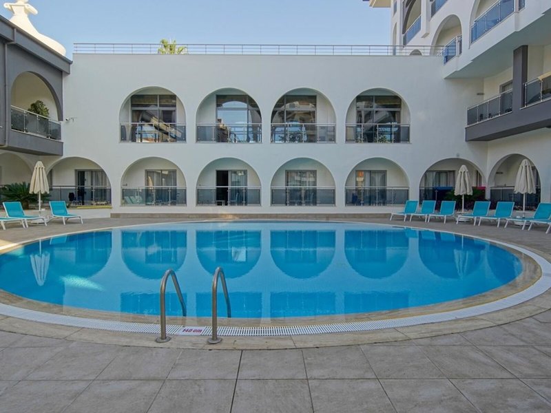 Side Aluna Hotel 21