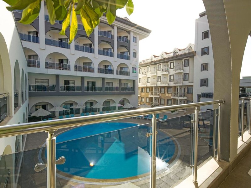 Side Aluna Hotel 22