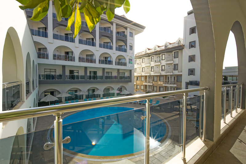 Side Aluna Hotel 11