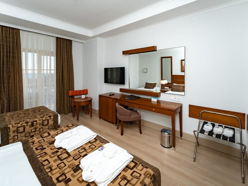 Sunis Elita Beach Resort 32