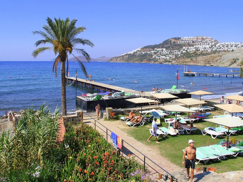 Golden Age Crystal Bodrum 7