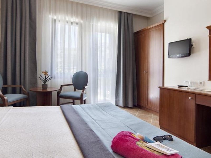 Golden Age Crystal Bodrum 24