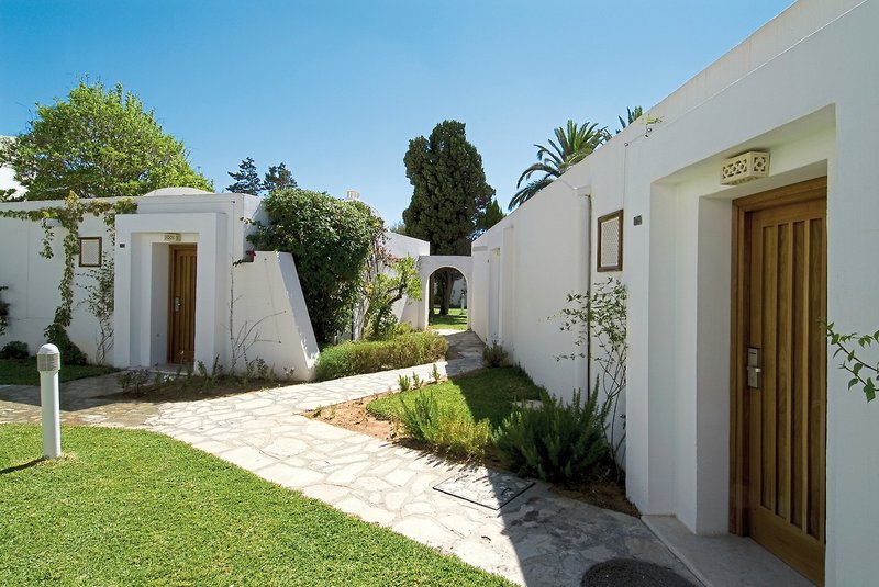 Les Orangers Beach Resort 20