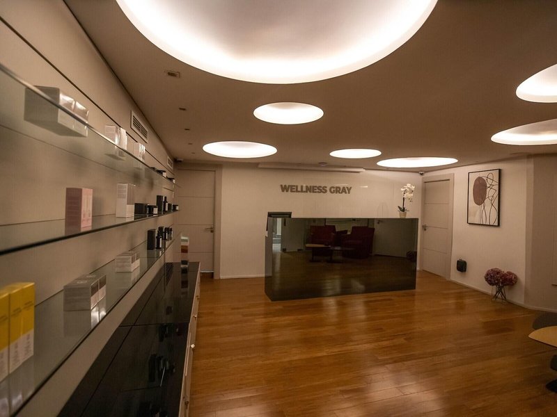 Gray Boutique & Spa 13