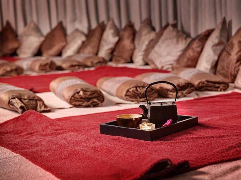 Gray Boutique & Spa 16