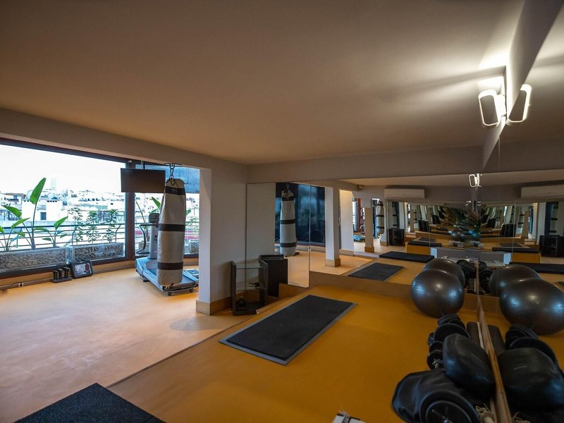 Gray Boutique & Spa 27