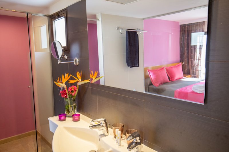 R2 Romantic Fantasia Dreams & Suites Hotel - Adults only 15