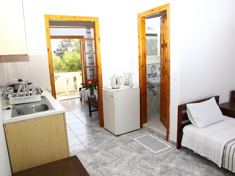 Mari Evans Apartments 18 - Room Example