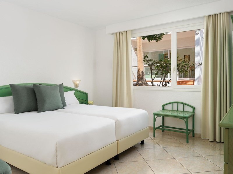 Aparthotel Esquinzo Y Monte del Mar 24