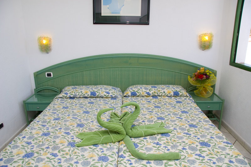 Aparthotel Esquinzo Y Monte del Mar 12